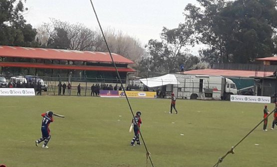विश्व क्रिकेट लिग : नेपालले १०० रन पुरा,लगातार  ३ चौका दर्शक उत्साहित