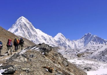 आइसफल पदमार्गमा पूर्वाधार थप गरिँदै