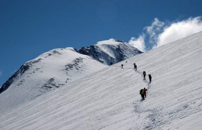 धौलागिरि आरोहरण गरेर फर्कदै गरेका पथप्रर्दशक बेपत्ता
