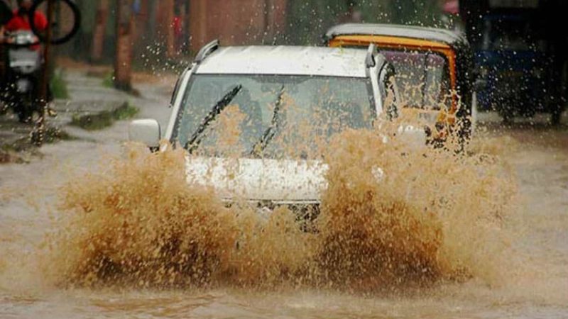 गुजरातमा भीषण वर्षा,बाढीमा परी कम्तीमा १५ व्यक्तिको मृत्यु