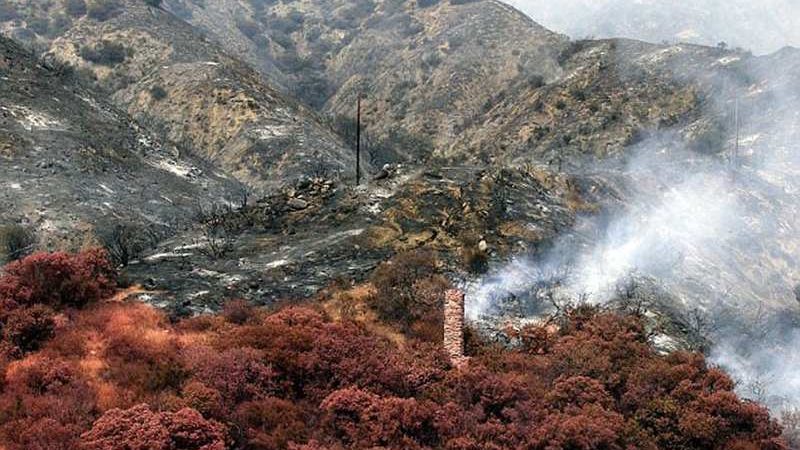 लस एन्जलसस्थित जंगलमा इतिहासकै सबैभन्दा भीषण आगलागी