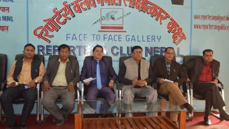 कर्मचारीले भने :मन्त्रीको धम्की स्वीकार्य हुँदैन,लालबाबुले हुकुमी शैली देखाए