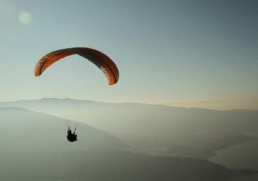 Paragliding to start on Deurali- Aaledanda in Ghandruk