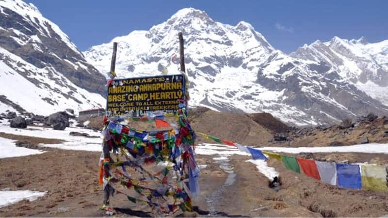 अन्नपूर्ण आधार शिविरमा चहलपहल बढ्दै