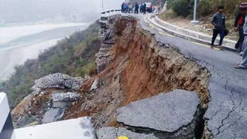 बिपी र मध्यपहाडी राजमार्ग अवरुद्ध