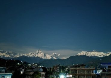 पोखराका पर्यटकीयस्थलका सूचना विभिन्न भाषामा