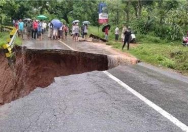 With over 200 landslips along Prithvi Highway, two days needed to resume traffic