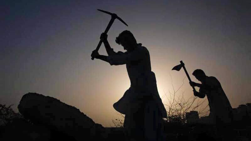 ईन्डीयन मजदुर आउन नपाउने